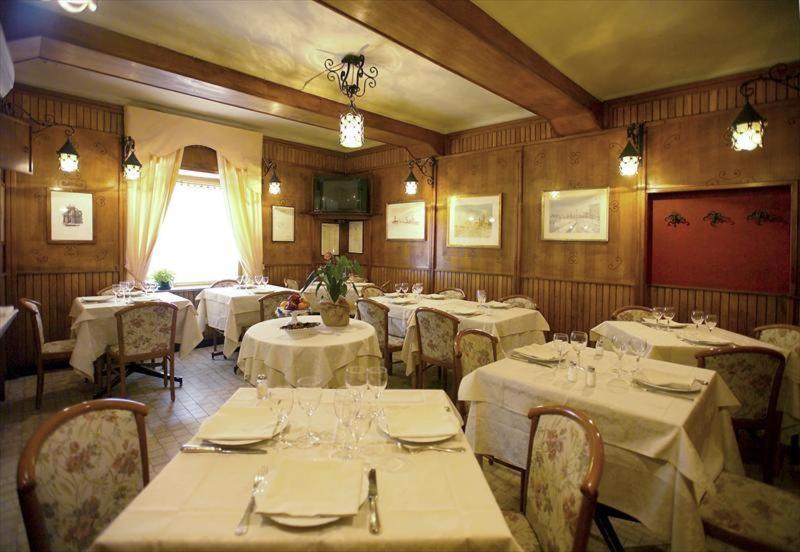 Albergo Badellino Bra Kültér fotó
