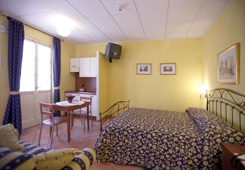 Albergo Badellino Bra Kültér fotó